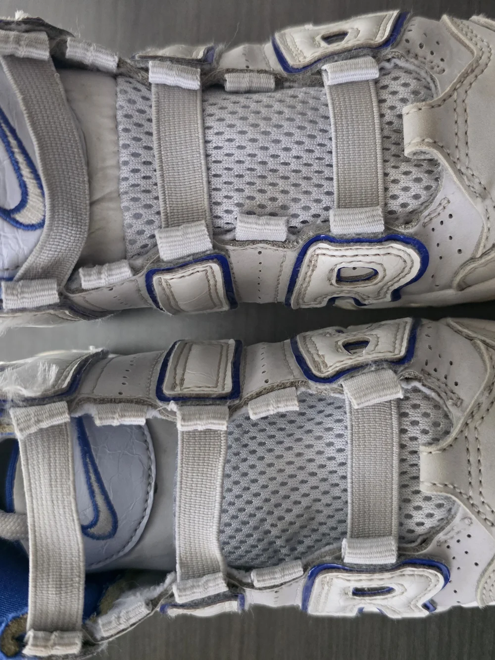 Nike Air More UpTempo Kids Summit White Racer Blue Sz 13.5y FN4858-100